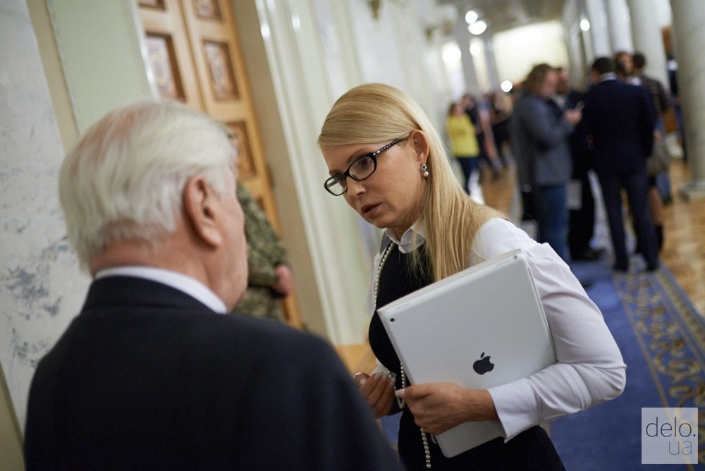 Тимошенко может встретиться во втором туре с Гриценко — соцопрос