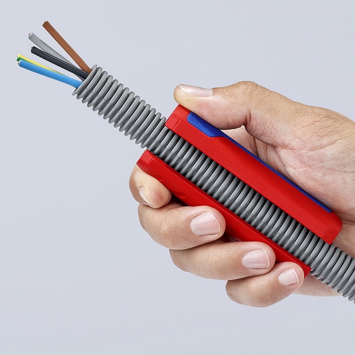 KNIPEX Twist Cut: оптимальное решение для реза гофротруб с проводкой или протяжкой внутри