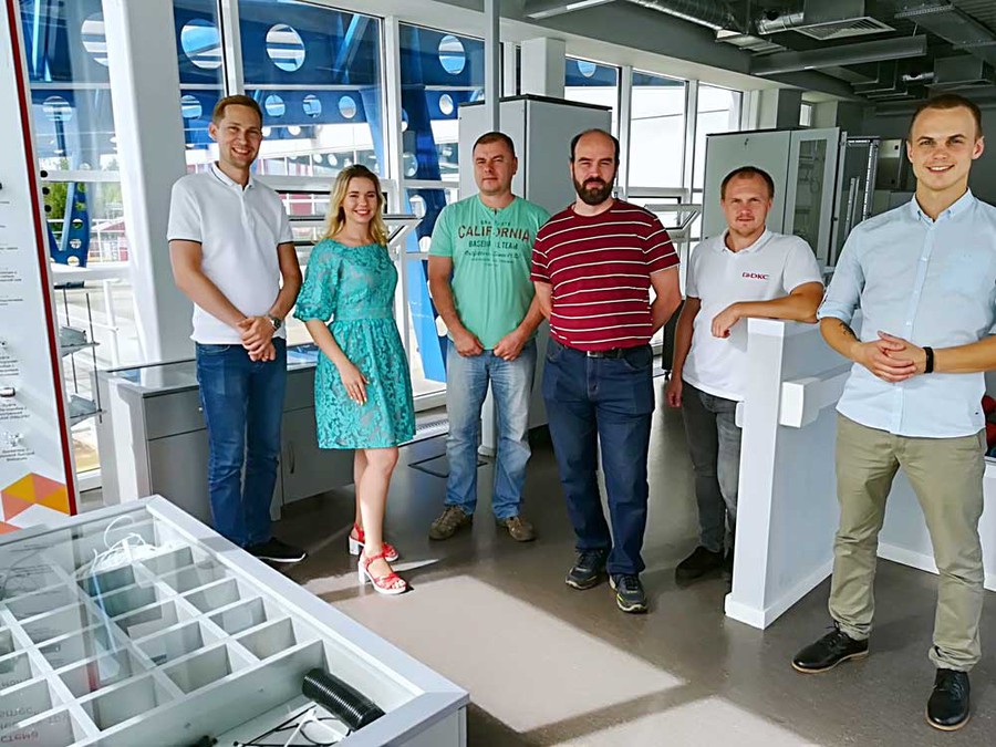 Сотрудники компании «РОСЭК» посетили завод производителя «ДКС» в Твери