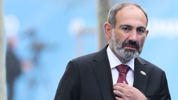 Премьер Армении Пашинян заявил об отставке, чтобы провести досрочные выборы