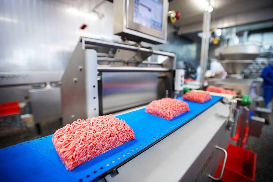 Компания Rittal представила комплексные чистые решения для мясной промышленности