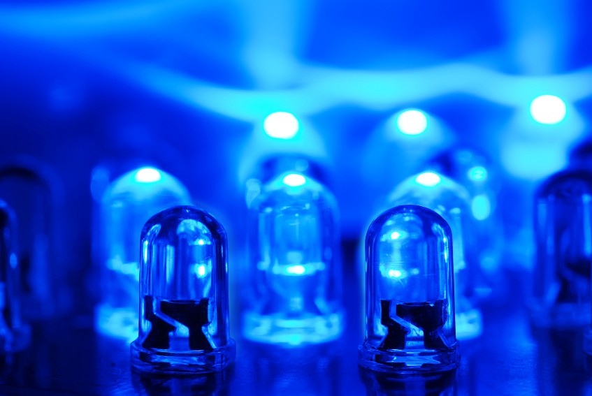 Впервые в России создали синие светодиоды для дисплеев