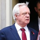 Британский министр по Brexit Дэвис подал в отставку Британский министр по Brexit Дэвис подал в отставку